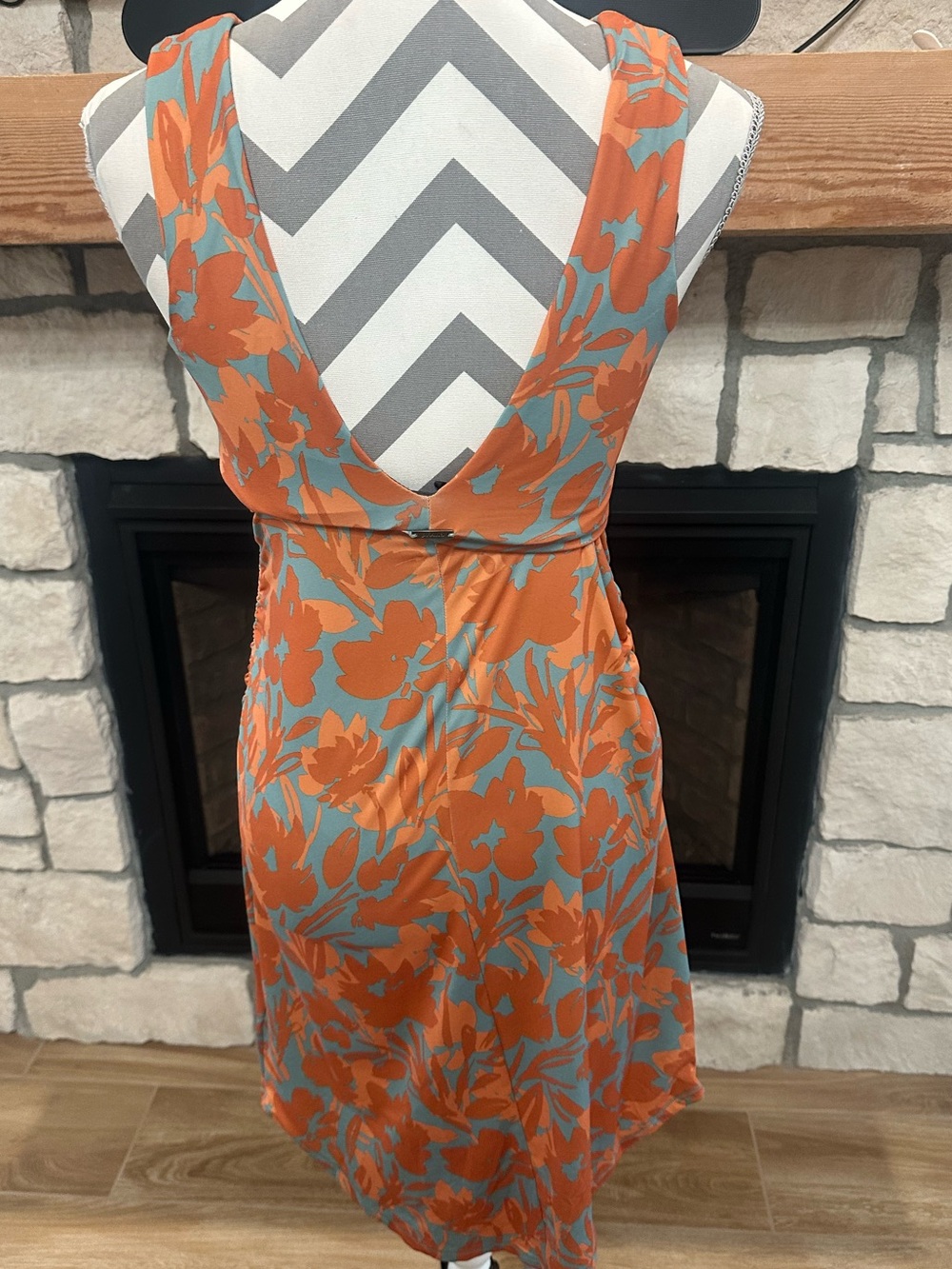 prAna Pearl Isla dress faded poppy bloom floral print V-neck, sleeveless dress S - Picture 4 of 8